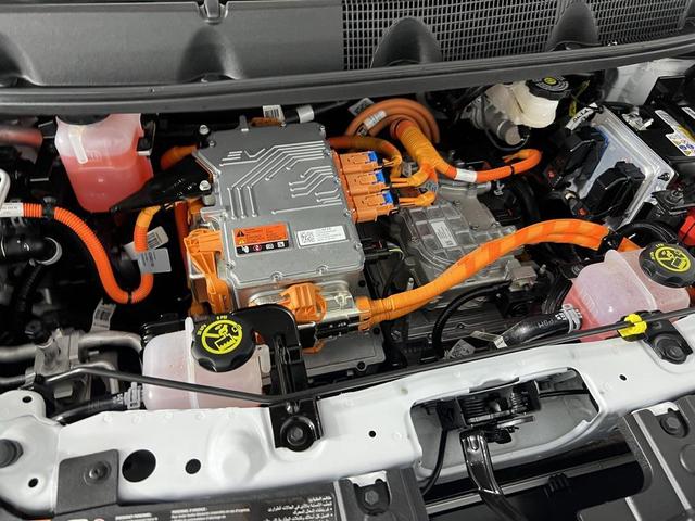 Photo of 2023 Summit White Chevrolet Bolt EV