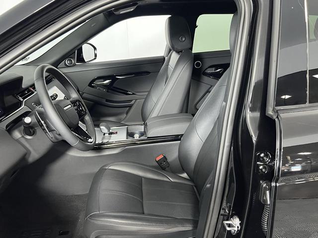 Photo of 2024 Santorini Black Metallic Land Rover Range Rover Evoque