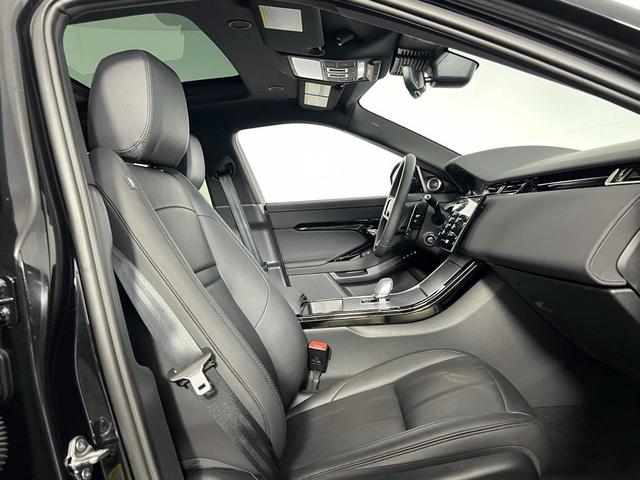 Photo of 2024 Santorini Black Metallic Land Rover Range Rover Evoque