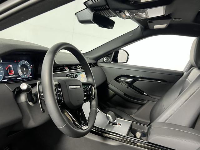 Photo of 2024 Santorini Black Metallic Land Rover Range Rover Evoque