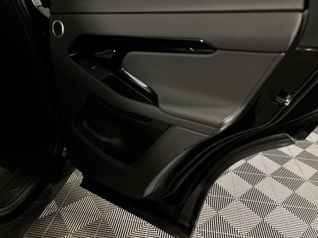 Photo of 2024 Santorini Black Metallic Land Rover Range Rover Evoque