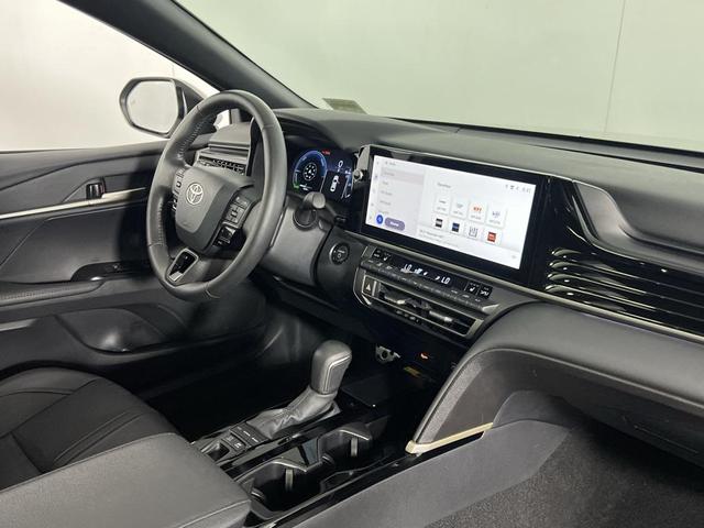 Photo of 2025 White Toyota Camry