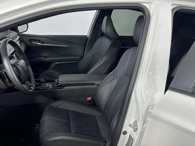 Photo of 2025 White Toyota Camry
