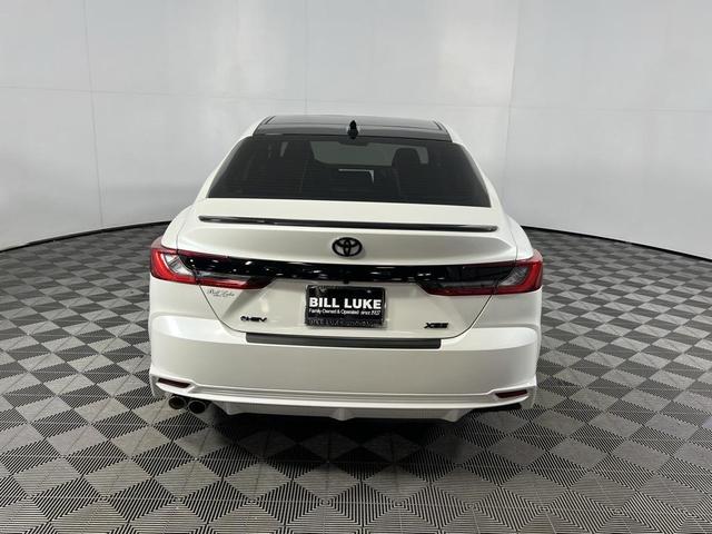 Photo of 2025 White Toyota Camry