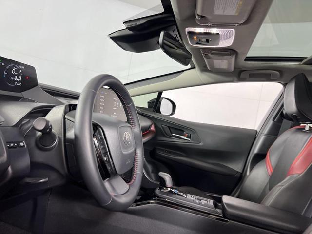 Photo of 2024 Supersonic Red Toyota Prius Prime