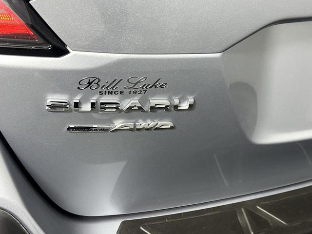 Photo of 2021 Ice Silver Metallic Subaru Outback