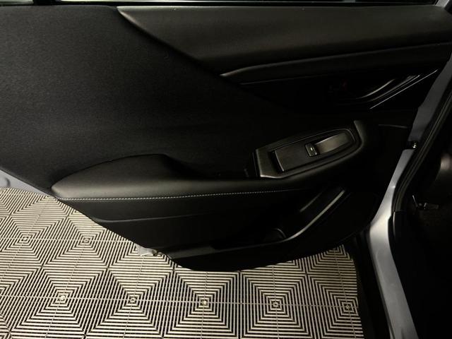 Photo of 2021 Ice Silver Metallic Subaru Outback