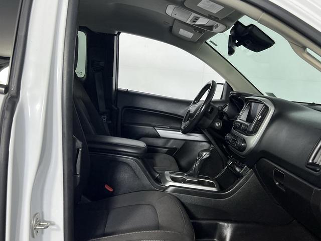 Photo of 2022 Summit White Chevrolet Colorado