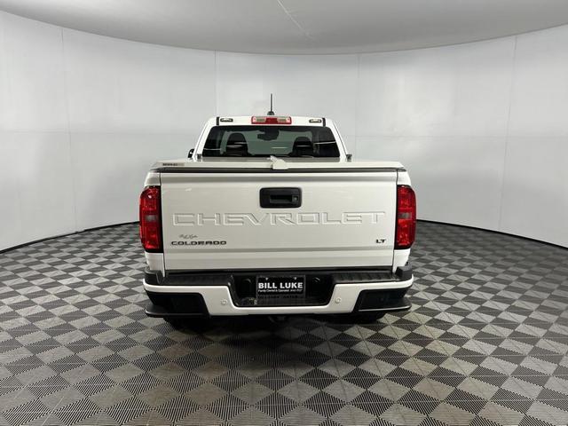 Photo of 2022 Summit White Chevrolet Colorado