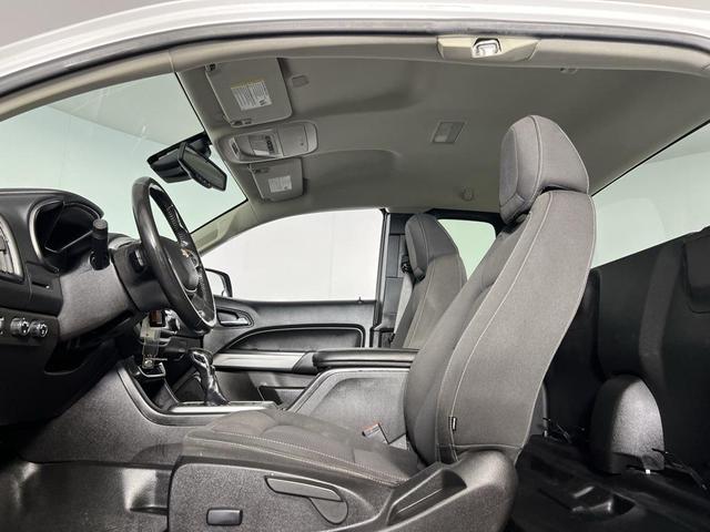 Photo of 2022 Summit White Chevrolet Colorado