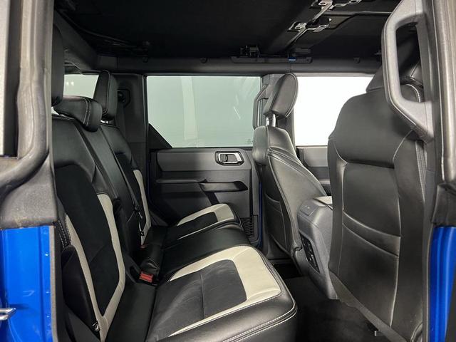 Photo of 2022 Blue Metallic Ford Bronco