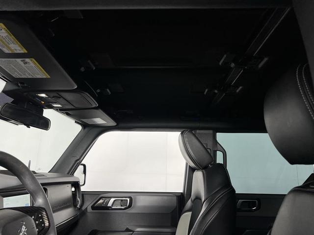 Photo of 2022 Blue Metallic Ford Bronco
