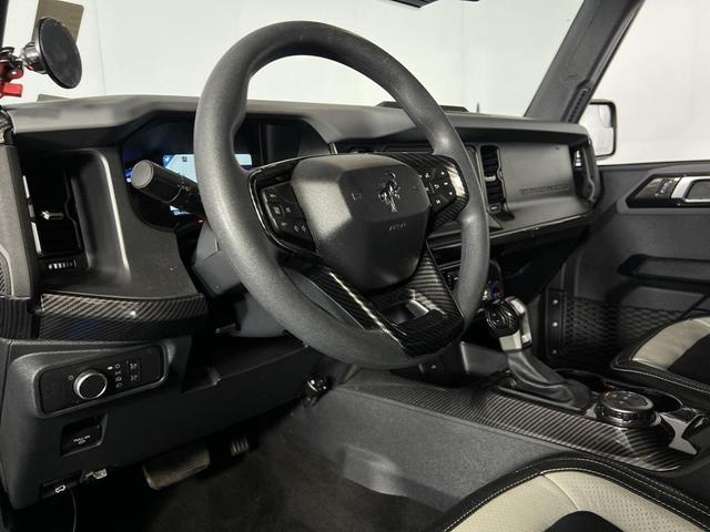 Photo of 2022 Blue Metallic Ford Bronco