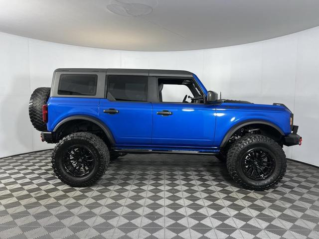 Photo of 2022 Blue Metallic Ford Bronco