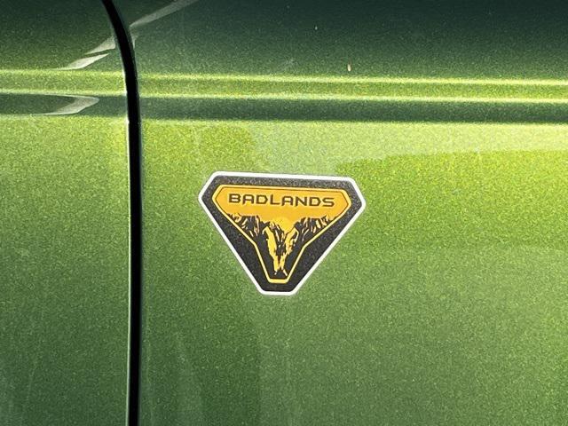 Photo of 2022 Green Metallic Ford Bronco