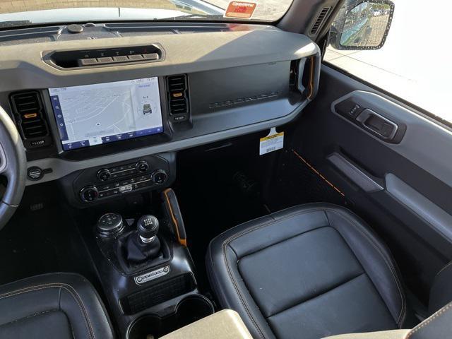 Photo of 2022 Green Metallic Ford Bronco