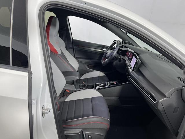 Photo of 2024 Opal White Volkswagen Golf GTI