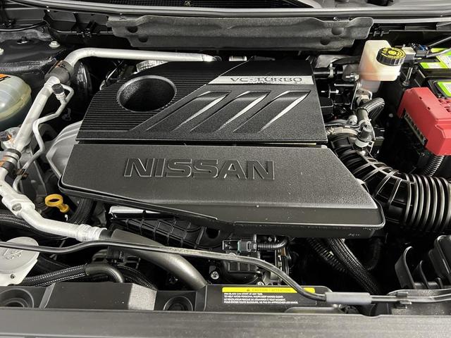 Photo of 2022 Super Black Nissan Rogue