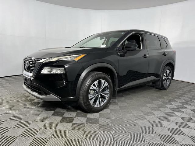 Photo of 2022 Super Black Nissan Rogue