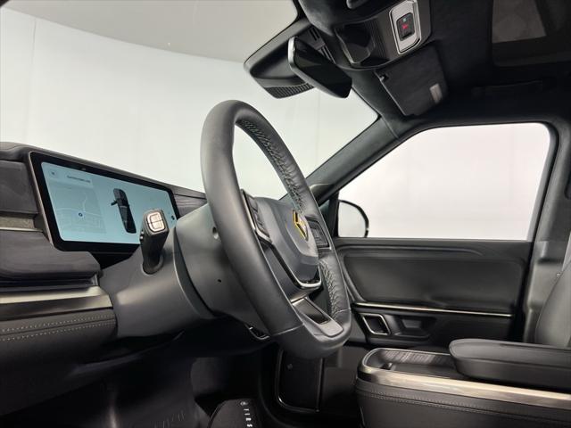 Photo of 2024 Red Canyon Rivian R1S