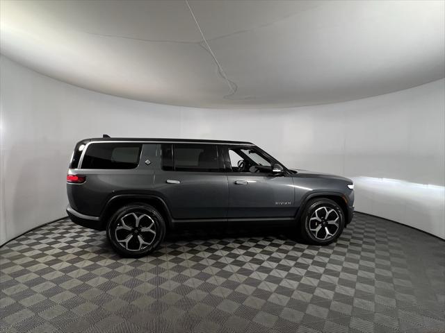 Photo of 2024 Red Canyon Rivian R1S