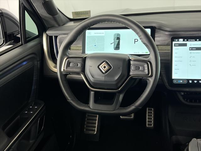 Photo of 2024 Red Canyon Rivian R1S