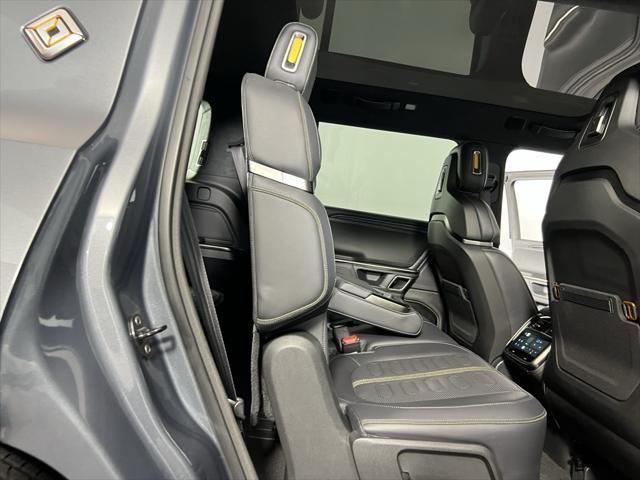 Photo of 2024 Red Canyon Rivian R1S