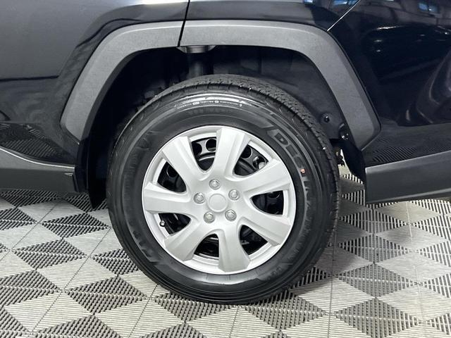 Photo of 2024 Midnight Black Metallic Toyota RAV4