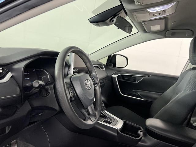 Photo of 2024 Midnight Black Metallic Toyota RAV4