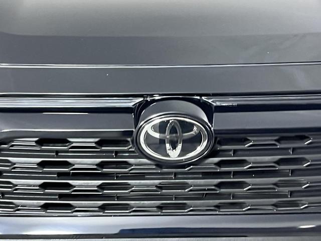 Photo of 2024 Midnight Black Metallic Toyota RAV4