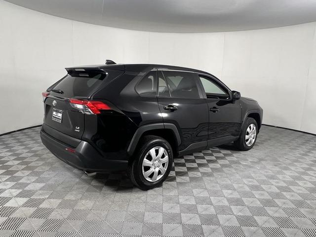 Photo of 2024 Midnight Black Metallic Toyota RAV4