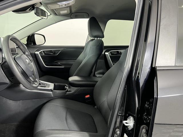 Photo of 2024 Midnight Black Metallic Toyota RAV4