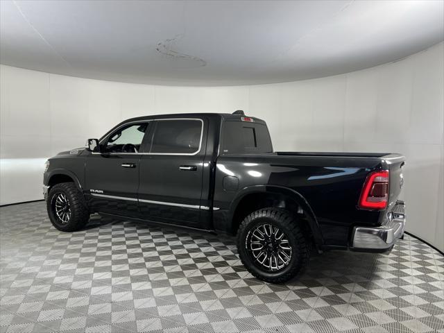 Photo of 2021 Diamond Black Crystal Pearlcoat RAM 1500