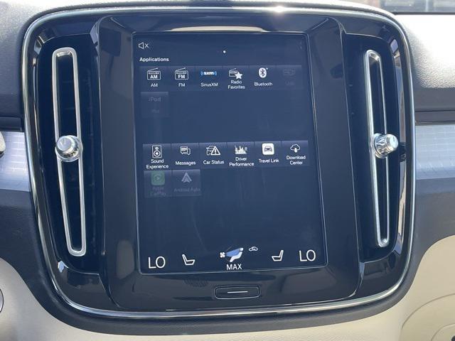Photo of 2021 Denim Blue Metallic Volvo XC40