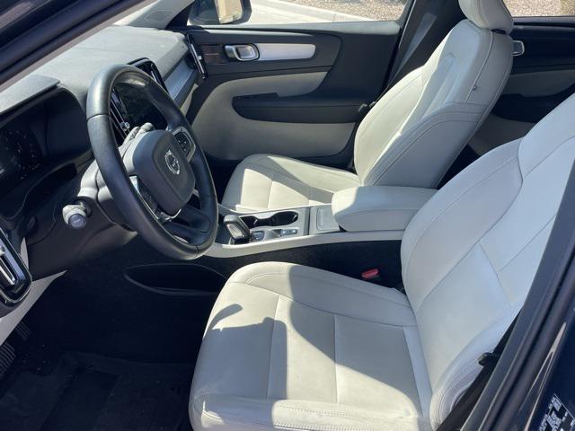 Photo of 2021 Denim Blue Metallic Volvo XC40