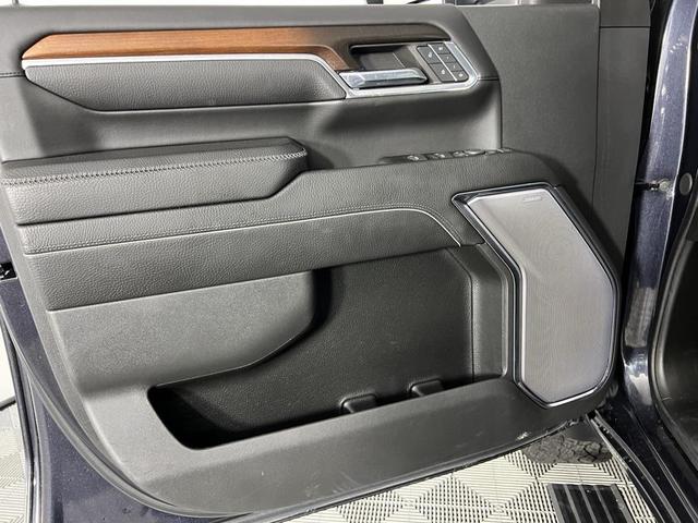 Photo of 2024 Titanium Rush Metallic GMC Sierra 2500