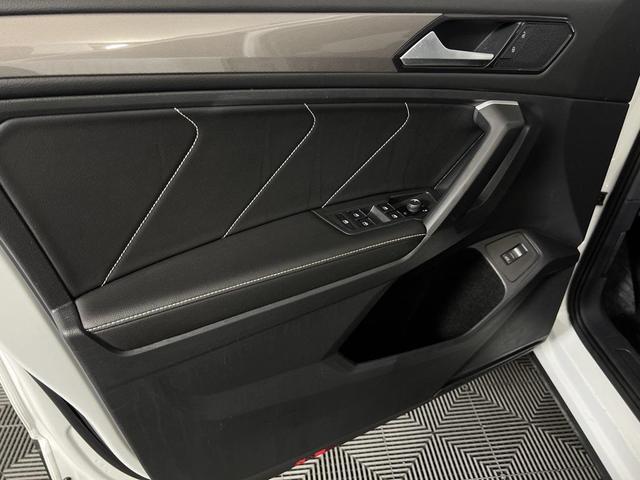 Photo of 2024 Pure White Volkswagen Tiguan
