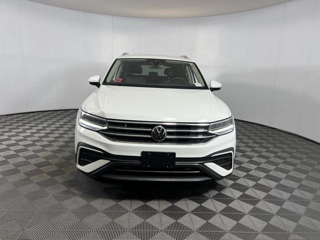 Photo of 2024 Pure White Volkswagen Tiguan