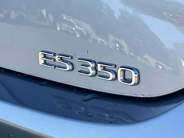Photo of 2024 Iridium Lexus ES 350