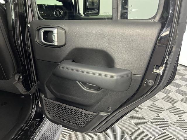 Photo of 2020 Black Clearcoat Jeep Wrangler Unlimited