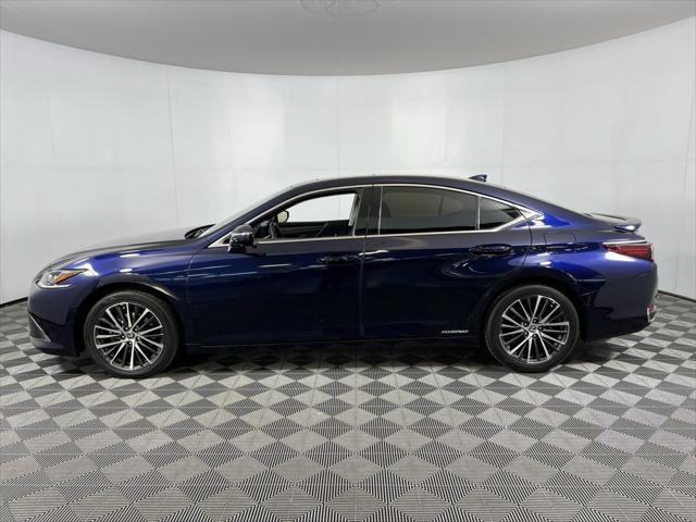 Photo of 2022 Nightfall Mica Lexus ES 300h