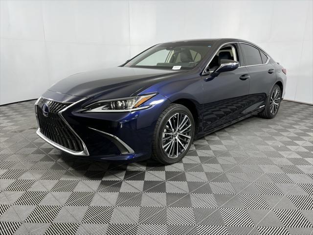 Photo of 2022 Nightfall Mica Lexus ES 300h