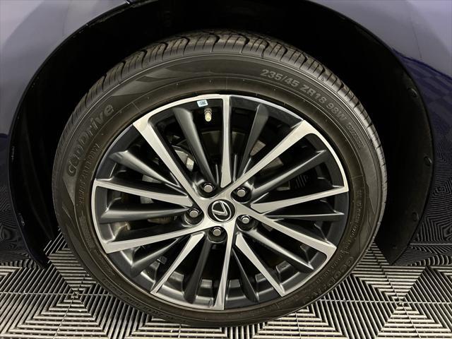 Photo of 2022 Nightfall Mica Lexus ES 300h
