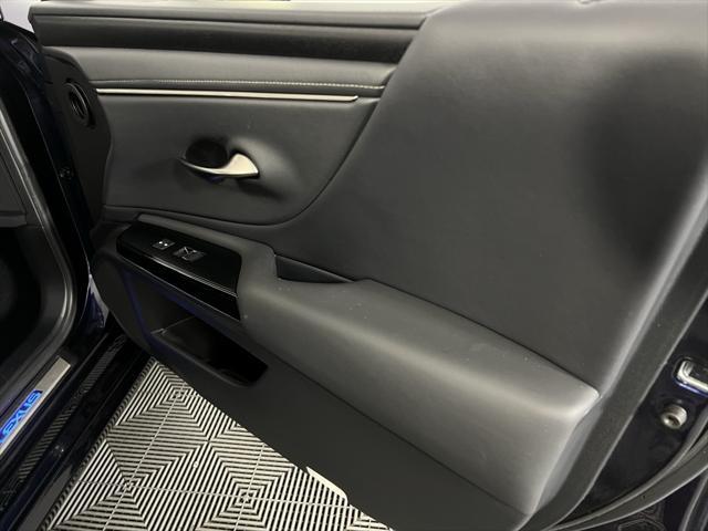 Photo of 2022 Nightfall Mica Lexus ES 300h
