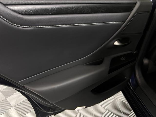 Photo of 2022 Nightfall Mica Lexus ES 300h