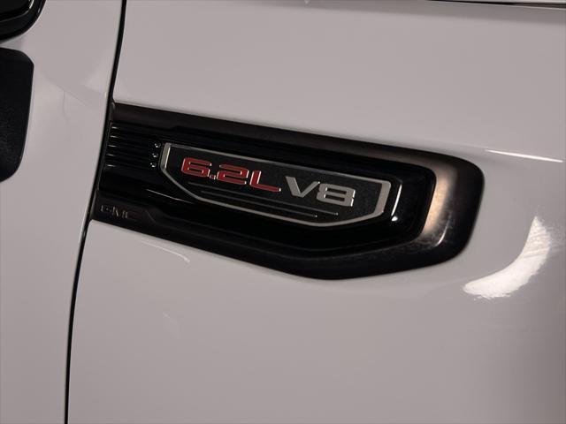 Photo of 2023 Summit White GMC Sierra 1500