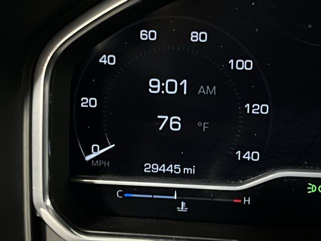 Photo of 2023 Summit White GMC Sierra 1500