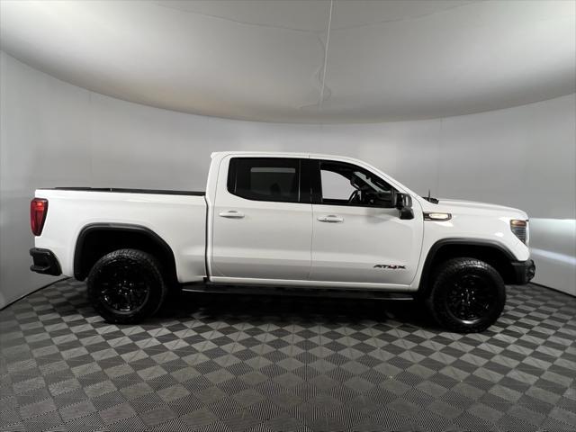 Photo of 2023 Summit White GMC Sierra 1500