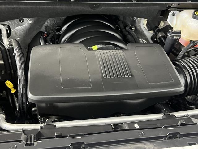 Photo of 2023 Summit White GMC Sierra 1500