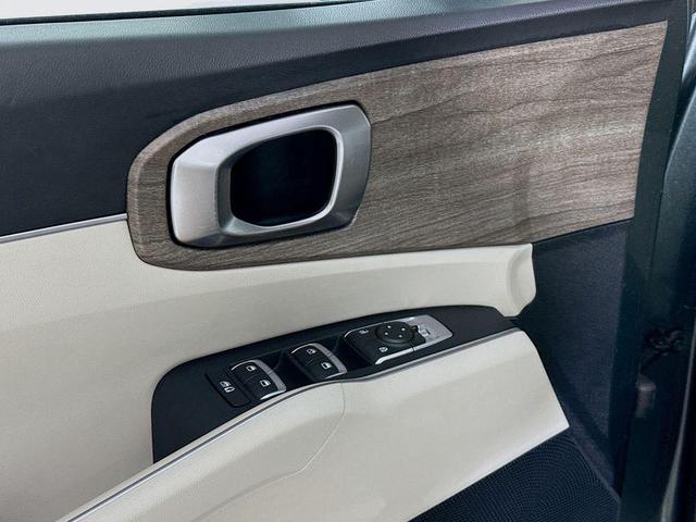 Photo of 2023 Aruba Green Kia Sorento